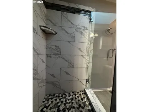 76481 Portal Drive Oakridge OR 97463