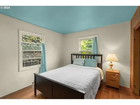11641 Ne Siskiyou Street Portland OR 97220