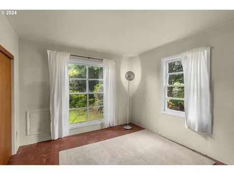 11641 Ne Siskiyou Street Portland OR 97220