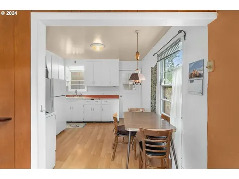 11641 Ne Siskiyou Street Portland OR 97220