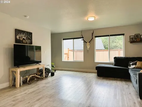 106 Oak Street Winlock WA 98596