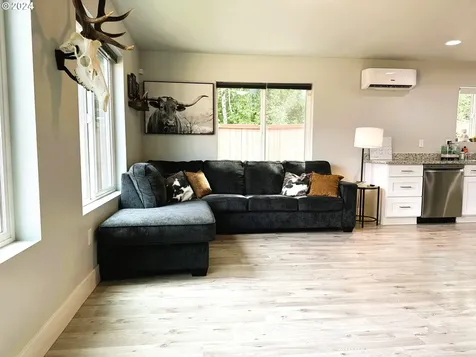 106 Oak Street Winlock WA 98596