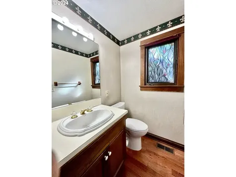 235 Spyglass Drive Eugene OR 97401