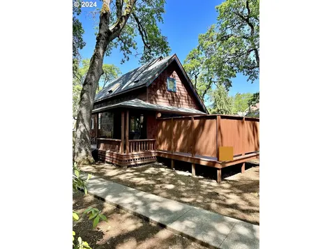 235 Spyglass Drive Eugene OR 97401