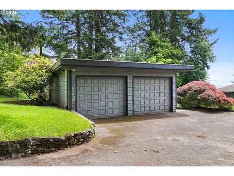 11556 Se Hilltop Court Happy Valley OR 97086