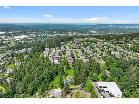 11556 Se Hilltop Court Happy Valley OR 97086