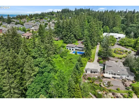 11556 Se Hilltop Court Happy Valley OR 97086