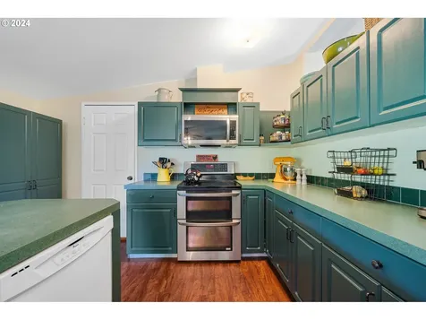 395 Hodgdon Road Tillamook OR 97141