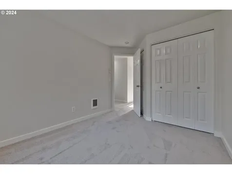2608 5th Avenue West Linn OR 97068