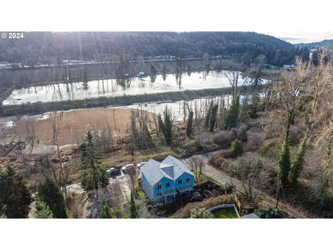 2608 5th Avenue West Linn OR 97068