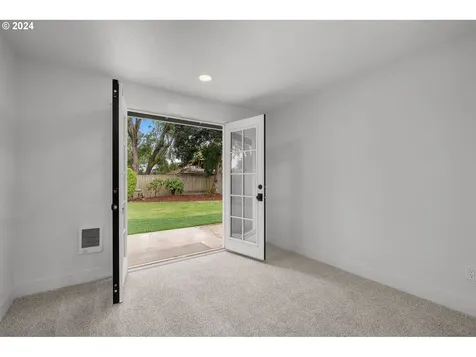 1988 NE Thomas Street Hillsboro OR 97124