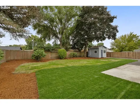 1988 NE Thomas Street Hillsboro OR 97124
