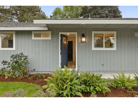 1988 NE Thomas Street Hillsboro OR 97124