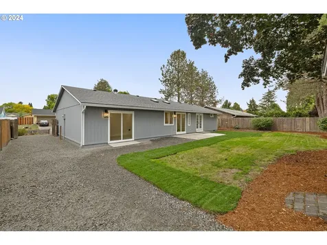 1988 NE Thomas Street Hillsboro OR 97124