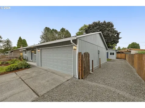 1988 NE Thomas Street Hillsboro OR 97124
