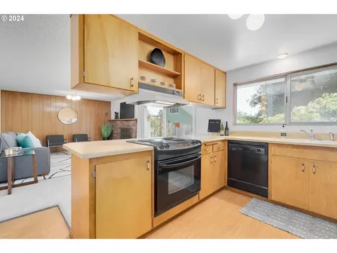 3383 Marvin Drive Eugene OR 97404