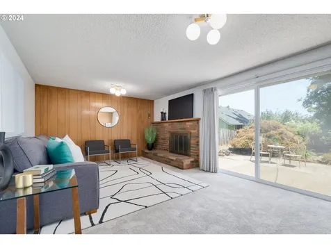 3383 Marvin Drive Eugene OR 97404