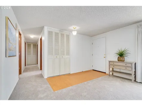 3383 Marvin Drive Eugene OR 97404