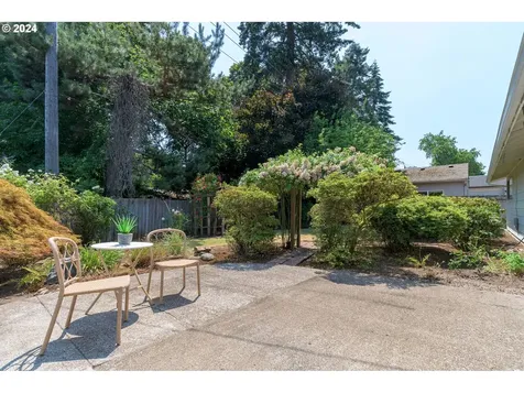3383 Marvin Drive Eugene OR 97404