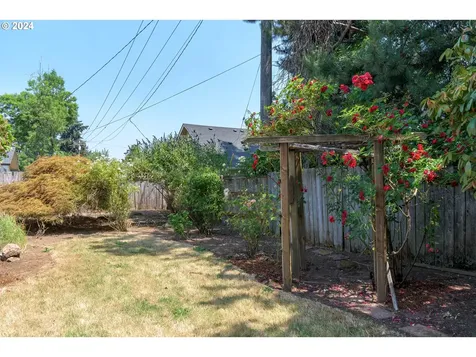 3383 Marvin Drive Eugene OR 97404