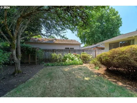 3383 Marvin Drive Eugene OR 97404