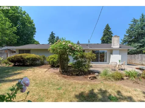3383 Marvin Drive Eugene OR 97404
