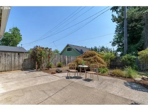 3383 Marvin Drive Eugene OR 97404