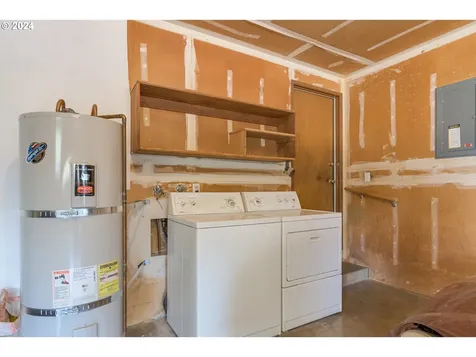 3383 Marvin Drive Eugene OR 97404