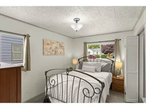 4008 SE 113th Avenue Portland OR 97266