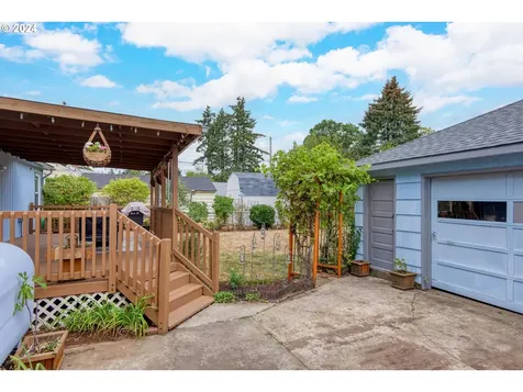 4008 SE 113th Avenue Portland OR 97266
