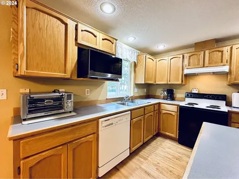 2208 Sw 16th Street Battle Ground WA 98604
