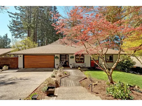 46 Da Vinci Street Lake Oswego OR 97035