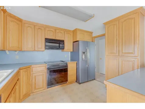 3927 Sunset Way Longview WA 98632