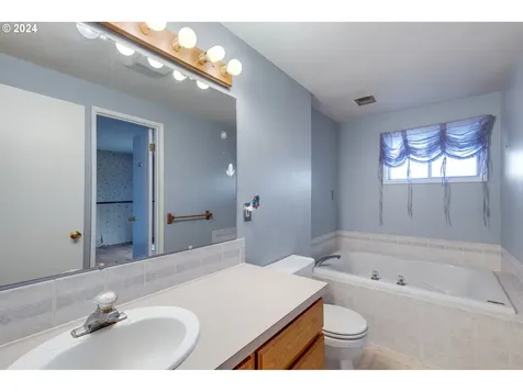 3927 Sunset Way Longview WA 98632