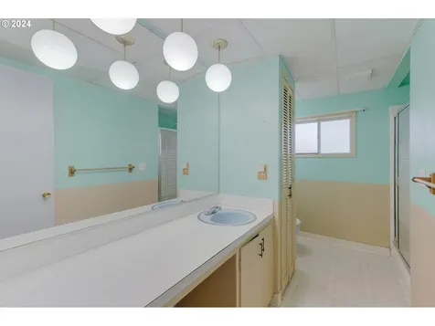 3927 Sunset Way Longview WA 98632