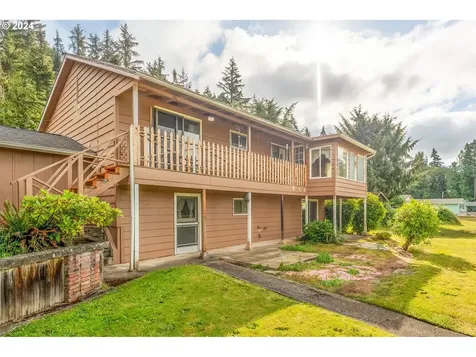 3927 Sunset Way Longview WA 98632