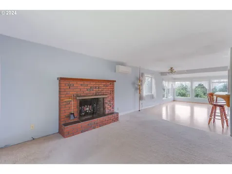 3927 Sunset Way Longview WA 98632