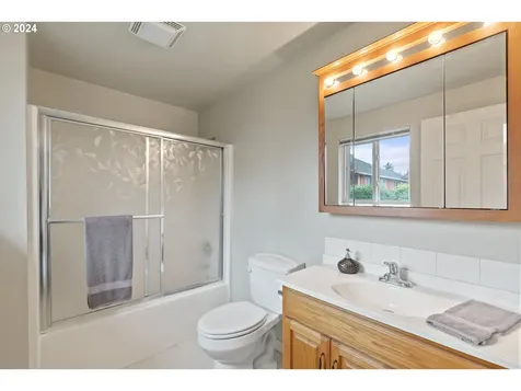 8606 Ne 29th Way Vancouver WA 98662