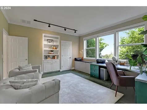 2427 Nw Pinnacle Drive Portland OR 97229
