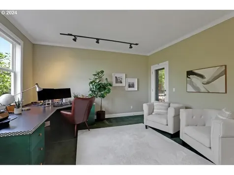 2427 Nw Pinnacle Drive Portland OR 97229