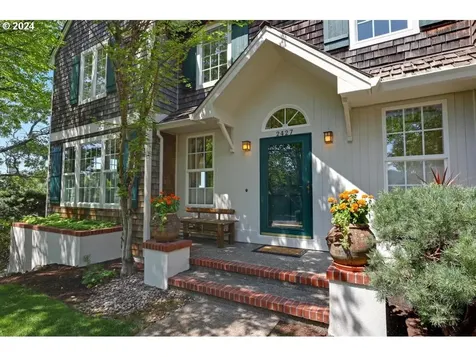 2427 Nw Pinnacle Drive Portland OR 97229