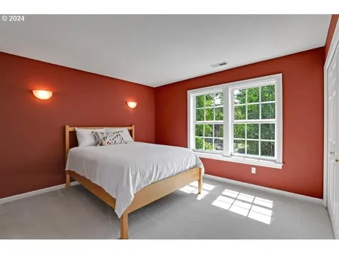 2427 Nw Pinnacle Drive Portland OR 97229