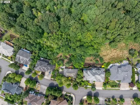 2427 Nw Pinnacle Drive Portland OR 97229