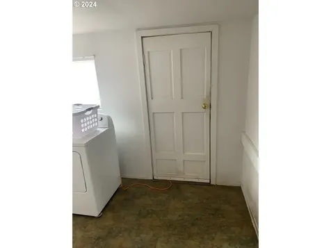 47755 Harris Street Oakridge OR 97463