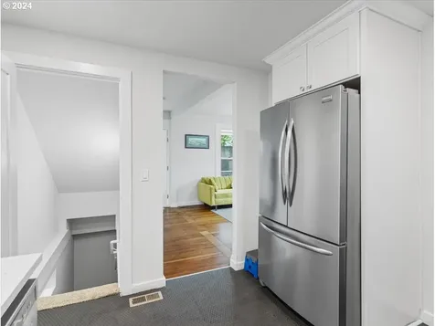 5402 Ne Hoyt Street Portland OR 97213