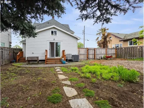 5402 Ne Hoyt Street Portland OR 97213