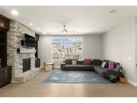 16916 Nw Trillium Street Portland OR 97229
