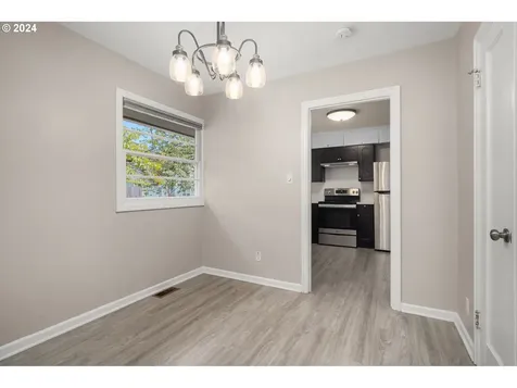 8055 Se 8th Avenue Portland OR 97202