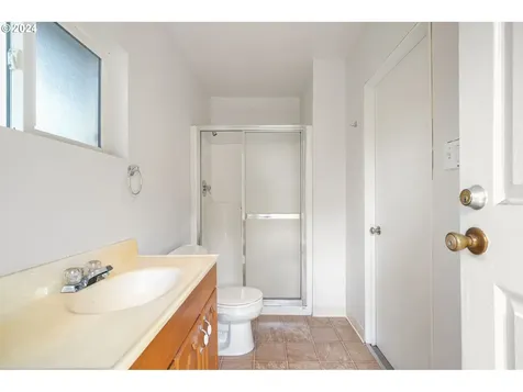 8055 Se 8th Avenue Portland OR 97202