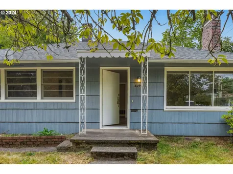 8055 Se 8th Avenue Portland OR 97202